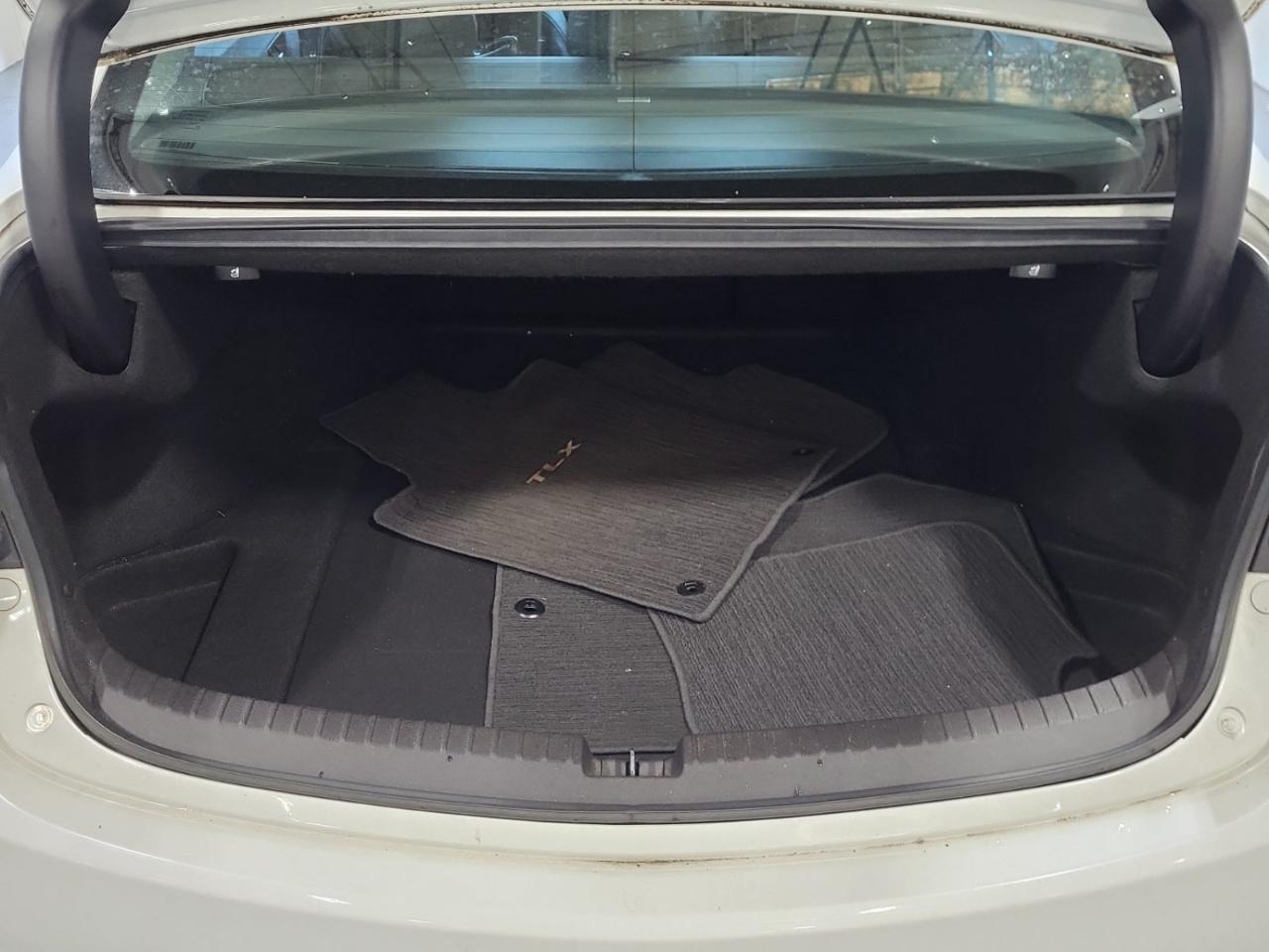 Acura TLX 9-Spd AT w/Technology Package 2017