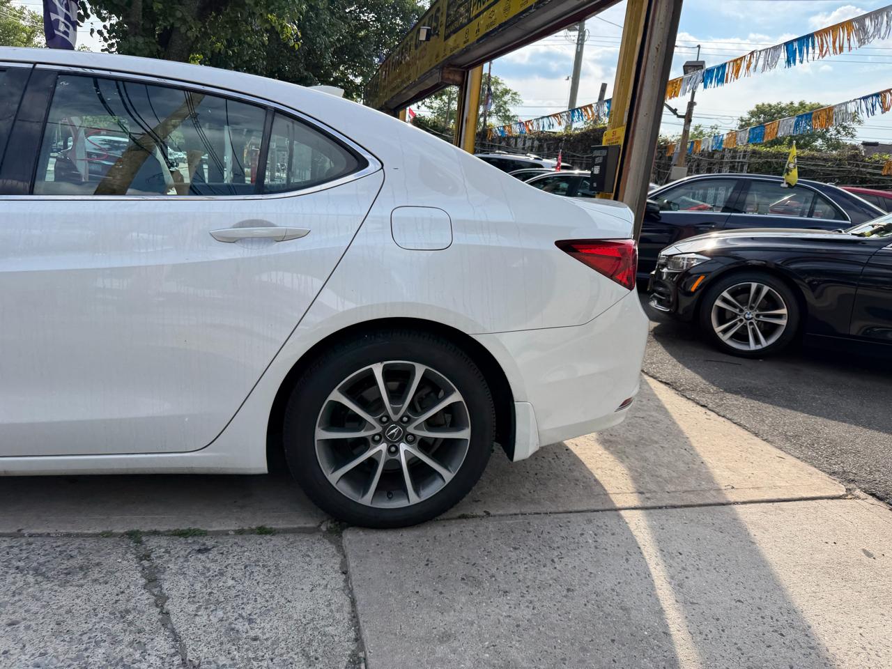 Acura TLX 9-Spd AT w/Technology Package 2017
