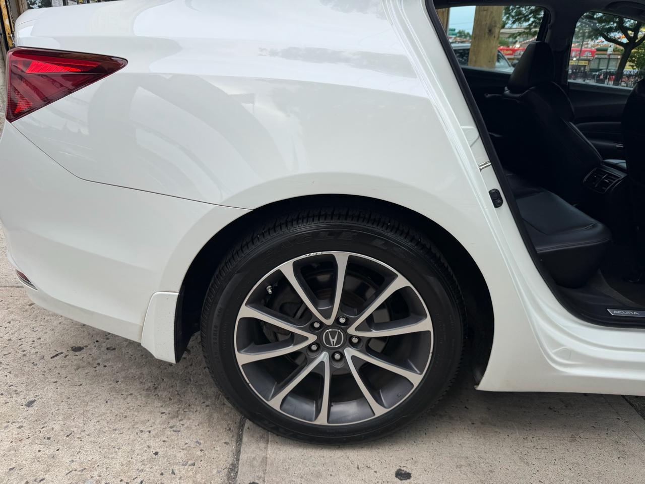 Acura TLX 9-Spd AT w/Technology Package 2017