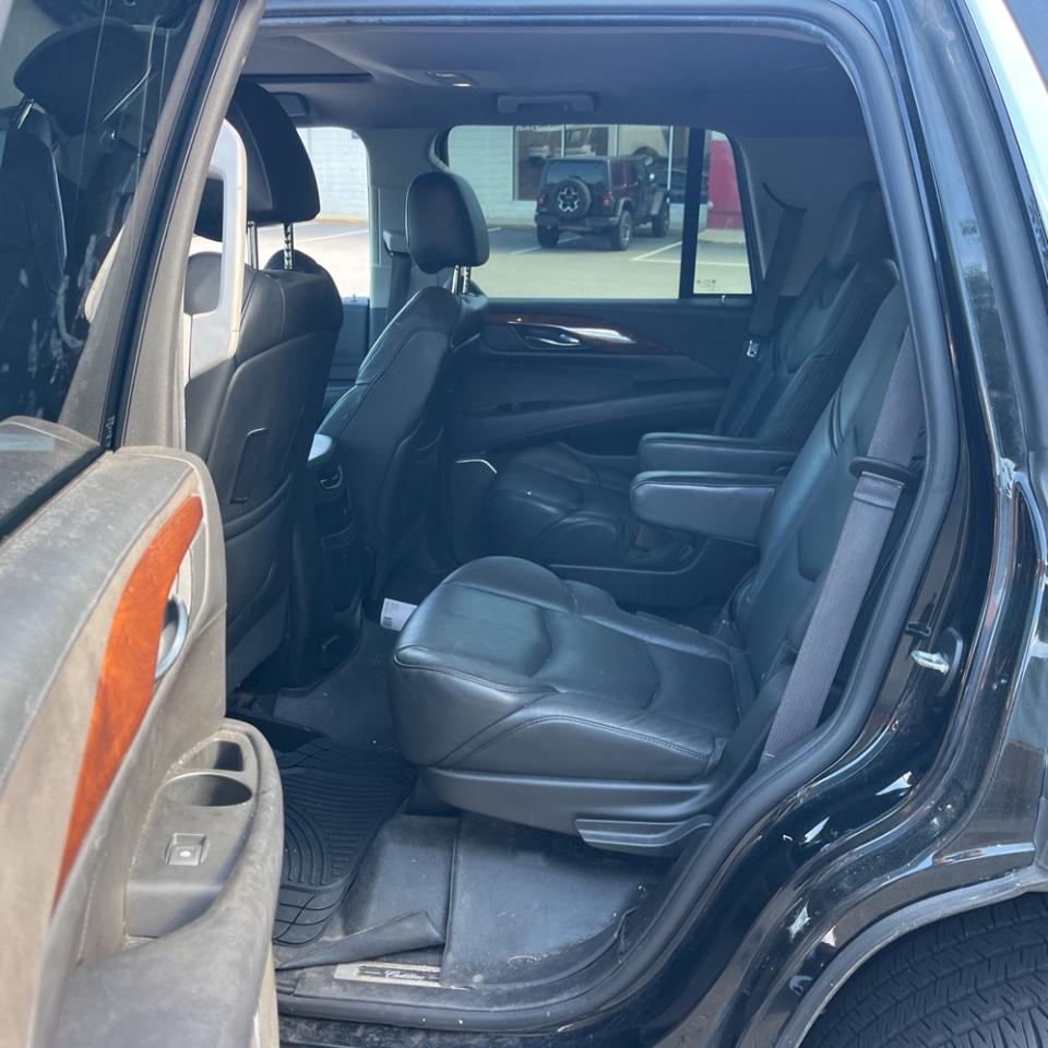 Cadillac Escalade Standard 4WD 2016