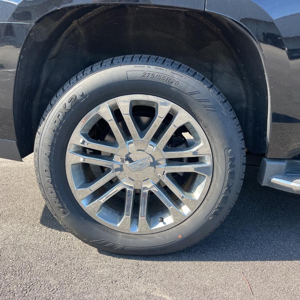 Cadillac Escalade Standard 4WD 2016
