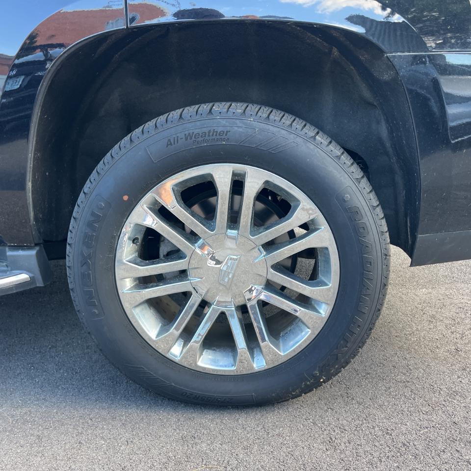 Cadillac Escalade Standard 4WD 2016