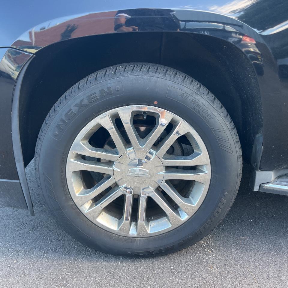 Cadillac Escalade Standard 4WD 2016