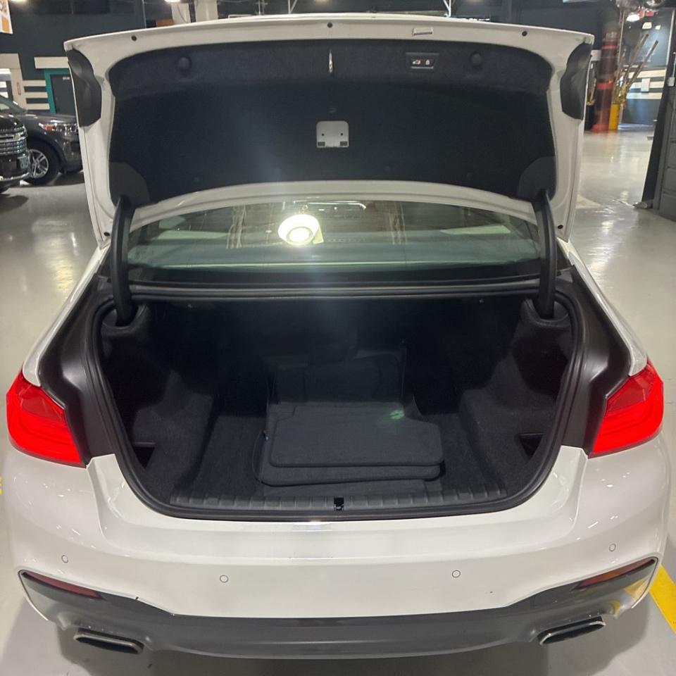 BMW 5-Series 540xi 4D Sedan 2020