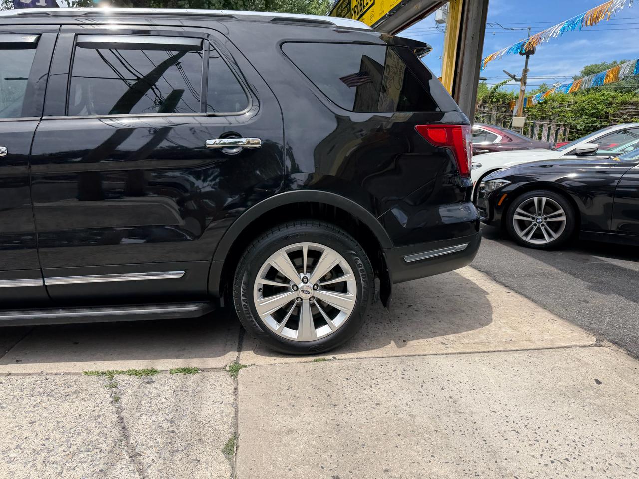 Ford Explorer Limited 4WD 2019