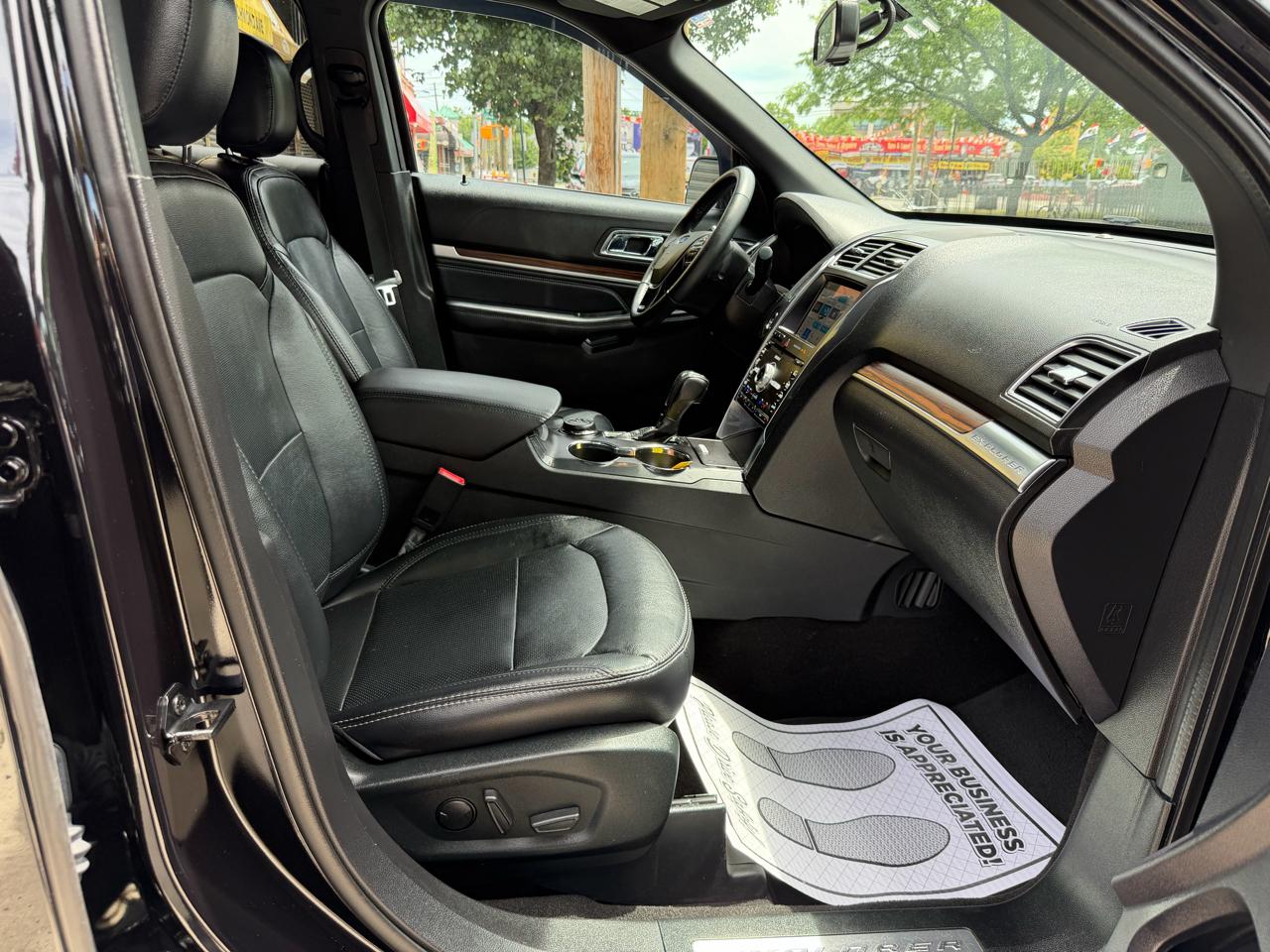Ford Explorer Limited 4WD 2019