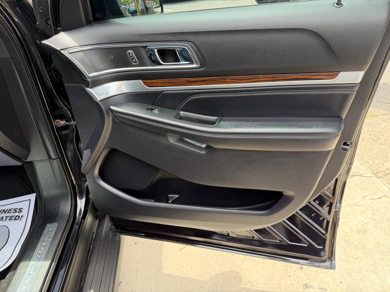Ford Explorer Limited 4WD 2019