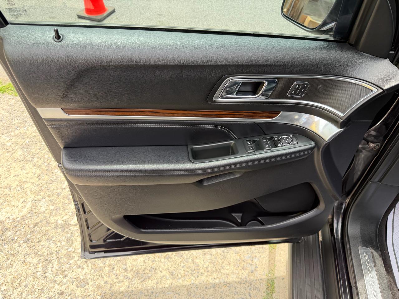 Ford Explorer Limited 4WD 2019