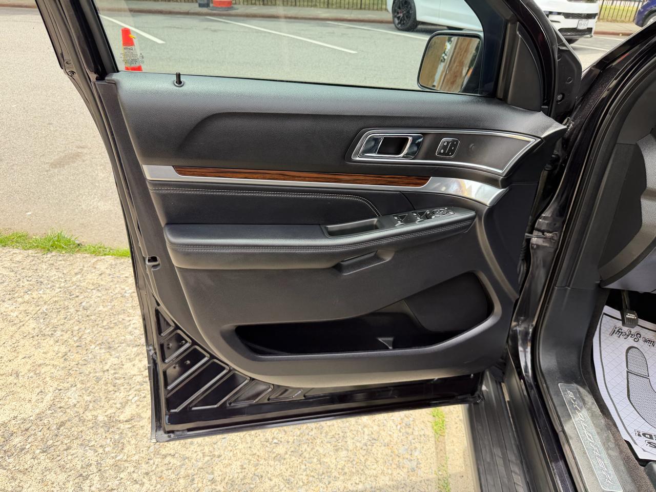 Ford Explorer Limited 4WD 2019