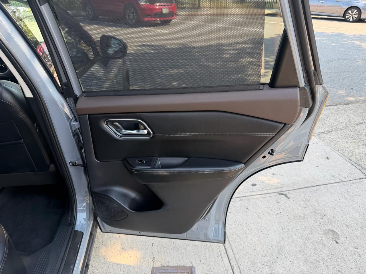 Nissan Rogue Platinum AWD 2023