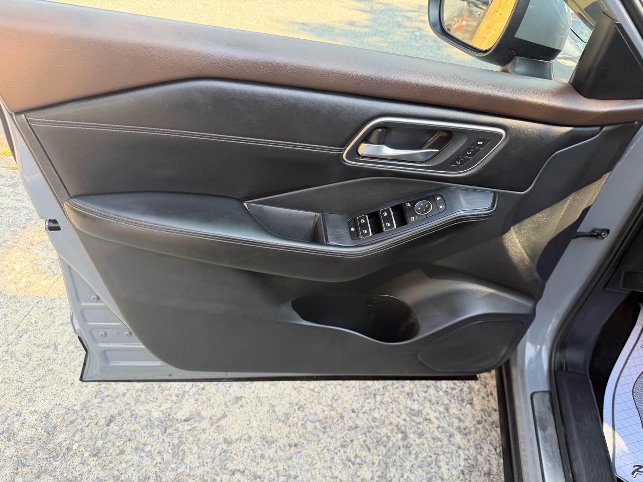 Nissan Rogue Platinum AWD 2023