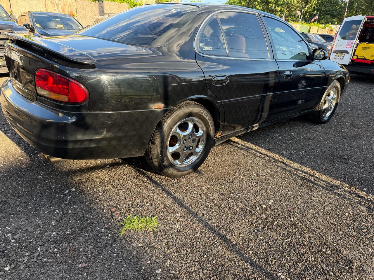 Oldsmobile Intrigue GL 1998