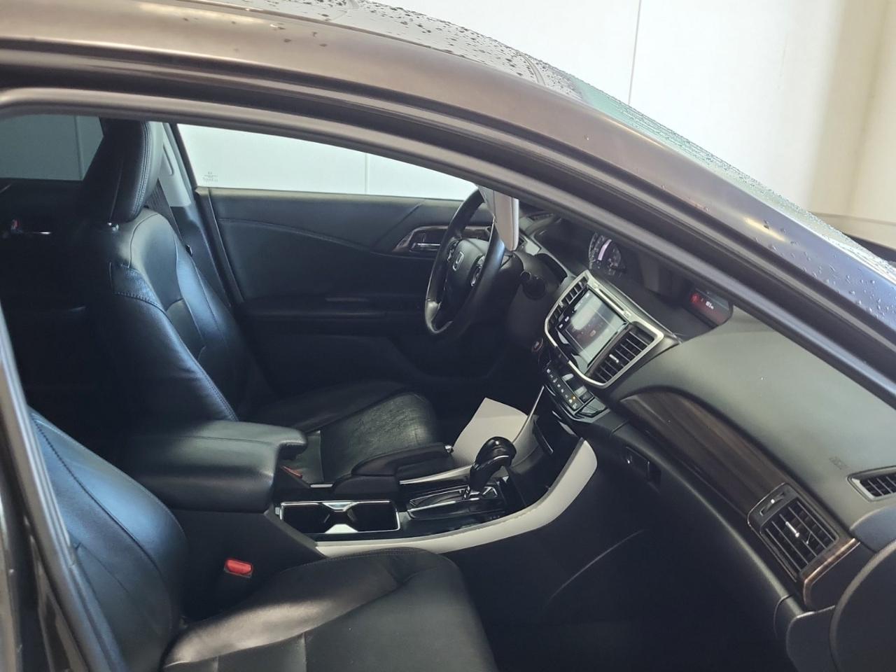 Honda Accord EX-L Sedan CVT 2016
