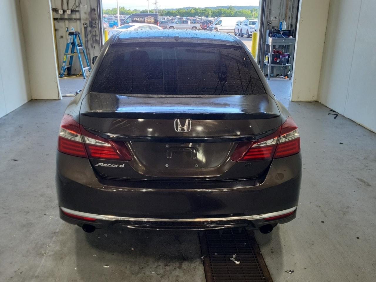 Honda Accord EX-L Sedan CVT 2016