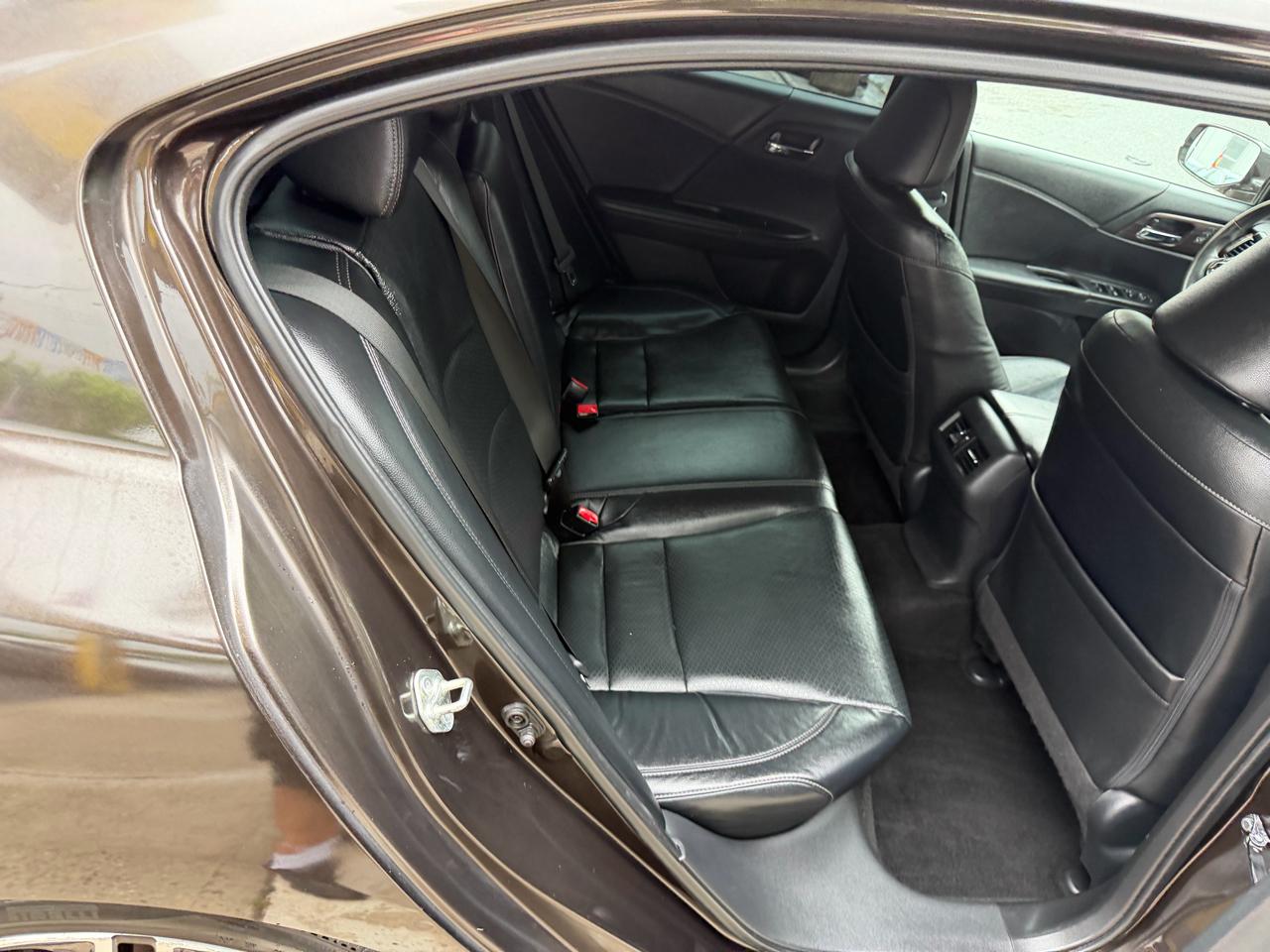 Honda Accord EX-L Sedan CVT 2016