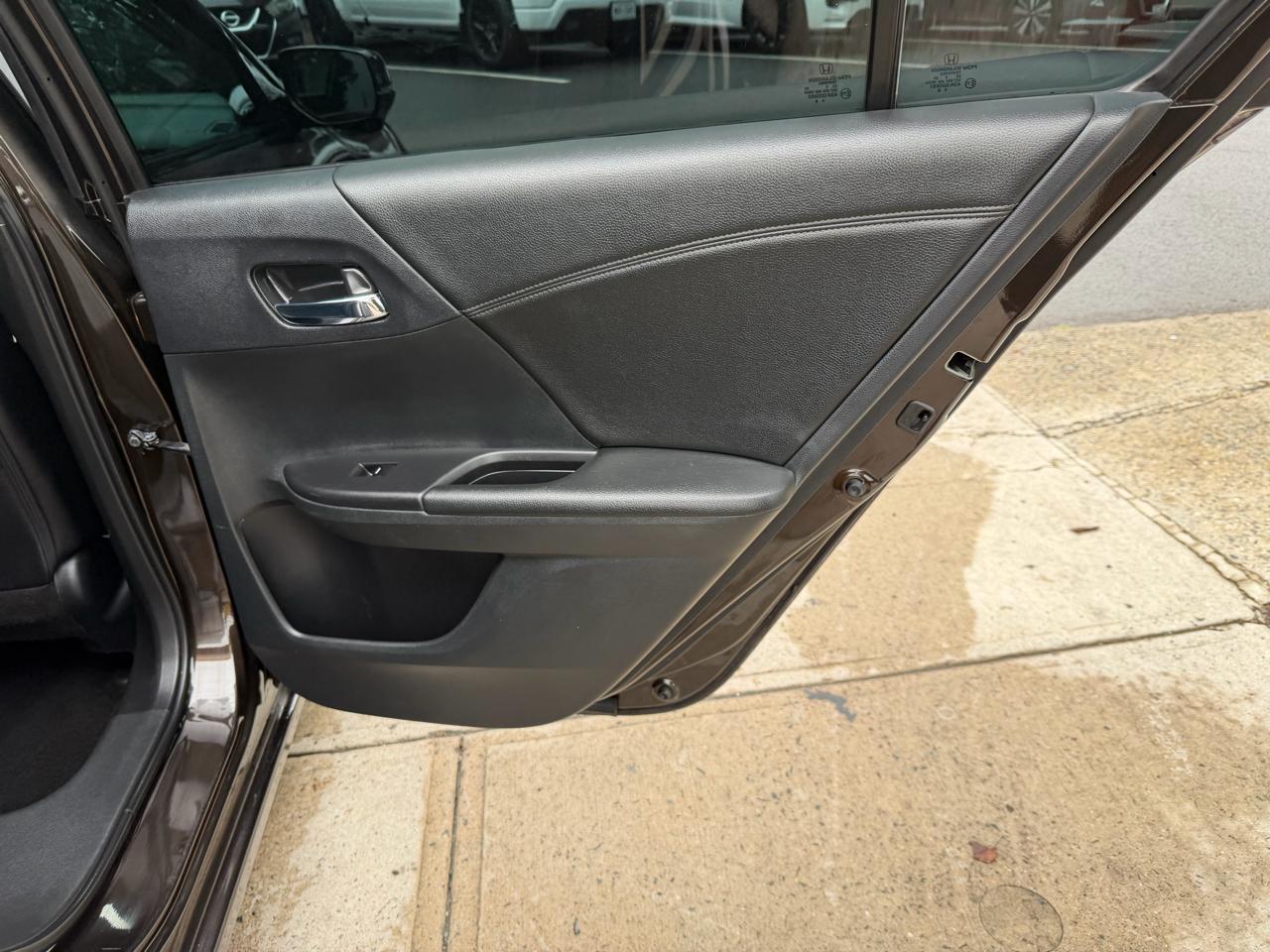 Honda Accord EX-L Sedan CVT 2016
