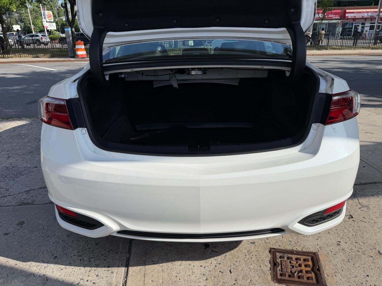 Acura ILX 8-Spd AT w/ Premium Package 2016