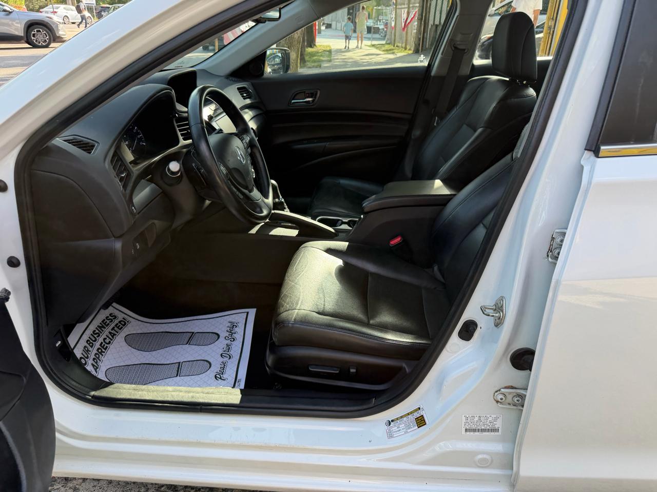 Acura ILX 8-Spd AT w/ Premium Package 2016