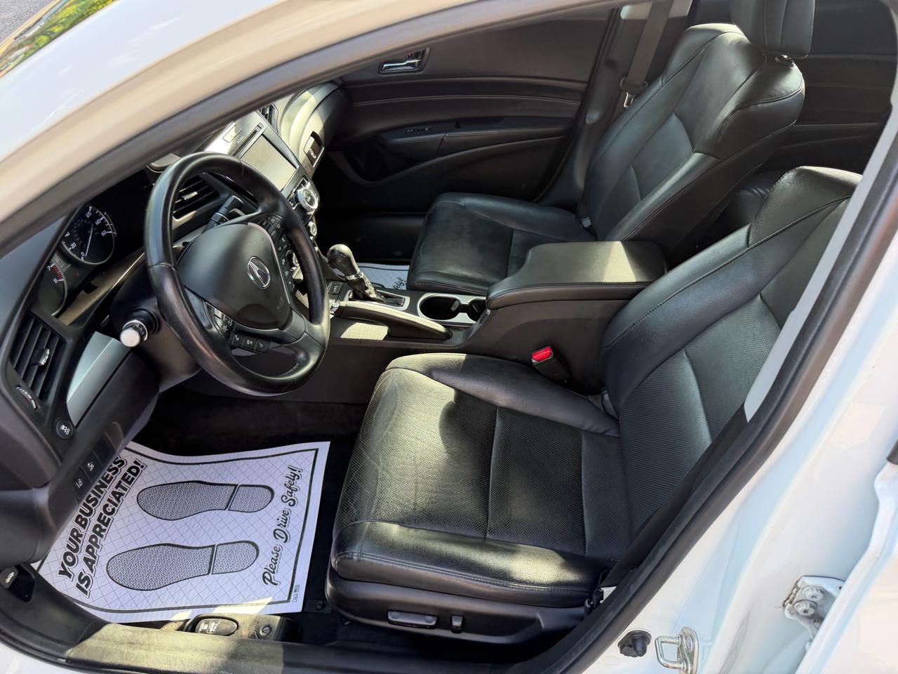 Acura ILX 8-Spd AT w/ Premium Package 2016