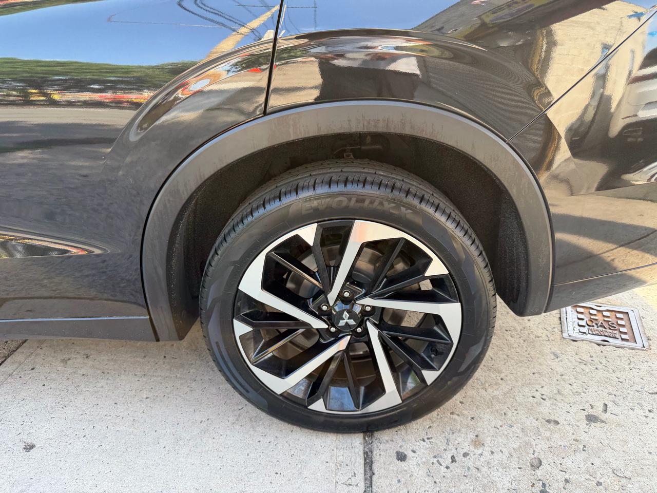Mitsubishi Outlander SEL 4WD 2022