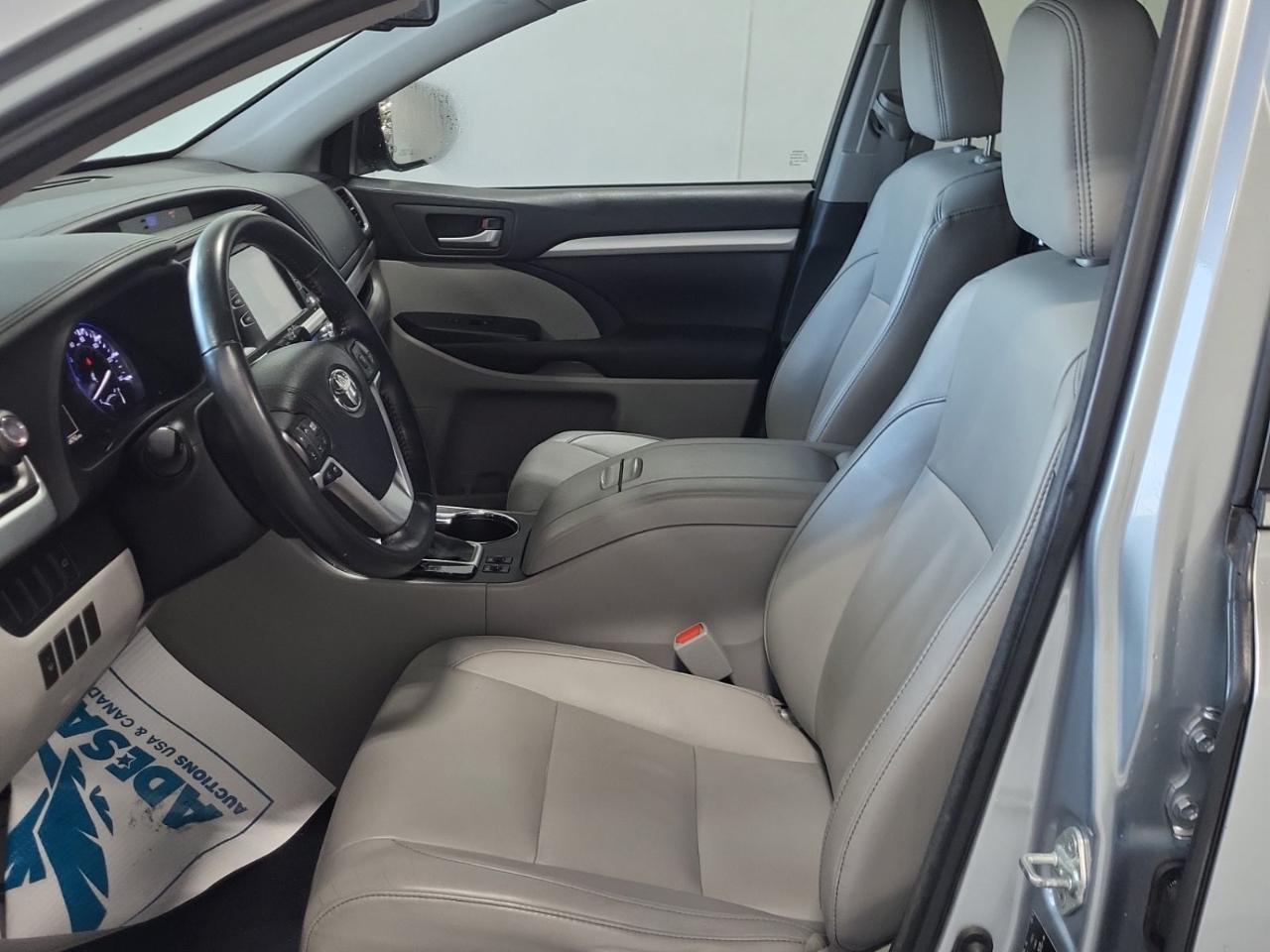 Toyota Highlander XLE FWD V6 2015