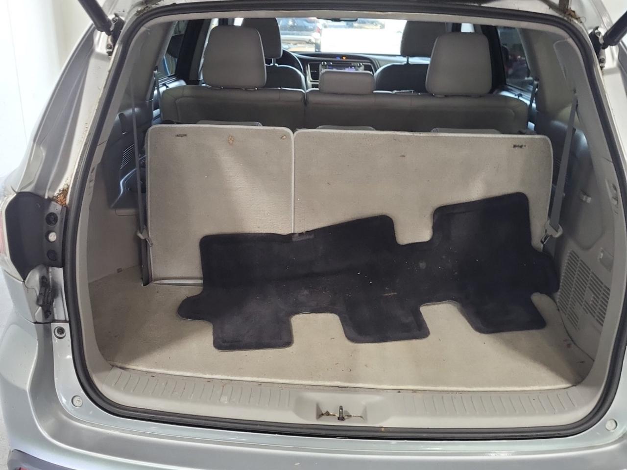 Toyota Highlander XLE FWD V6 2015