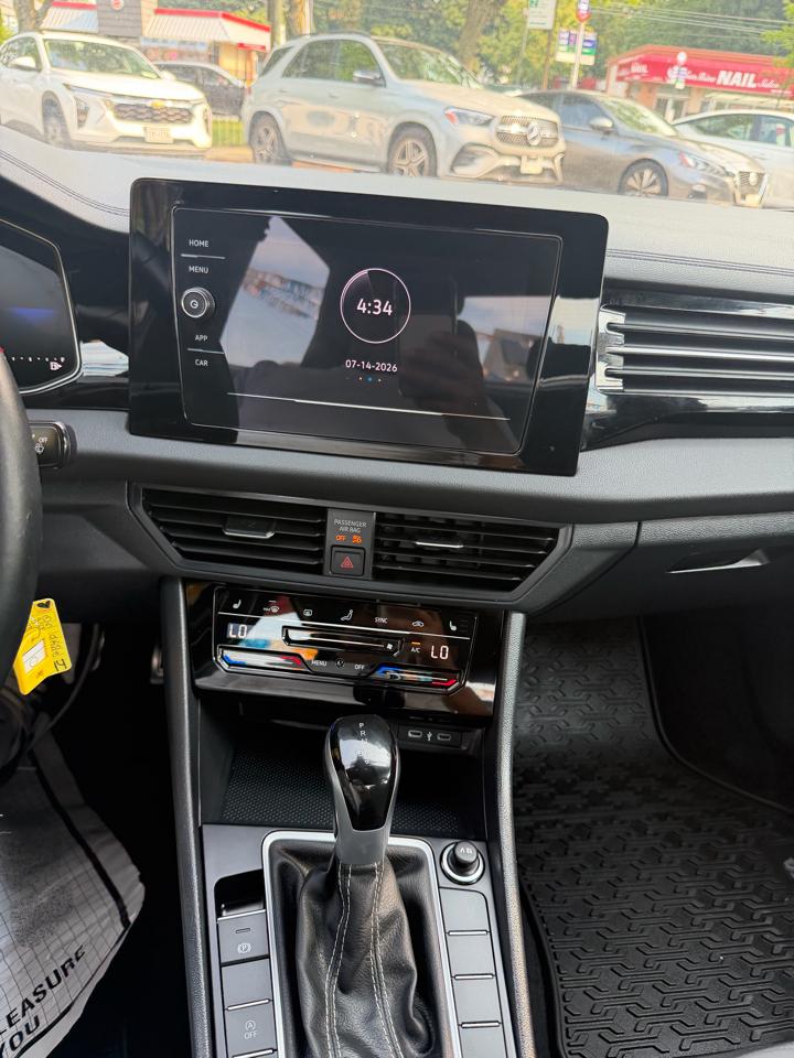 Volkswagen Jetta Sport 2025