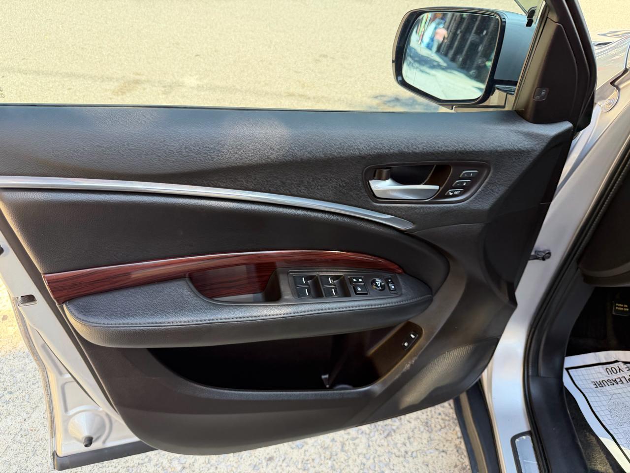 Acura MDX SH-AWD 6-Spd AT w/Tech Package 2015