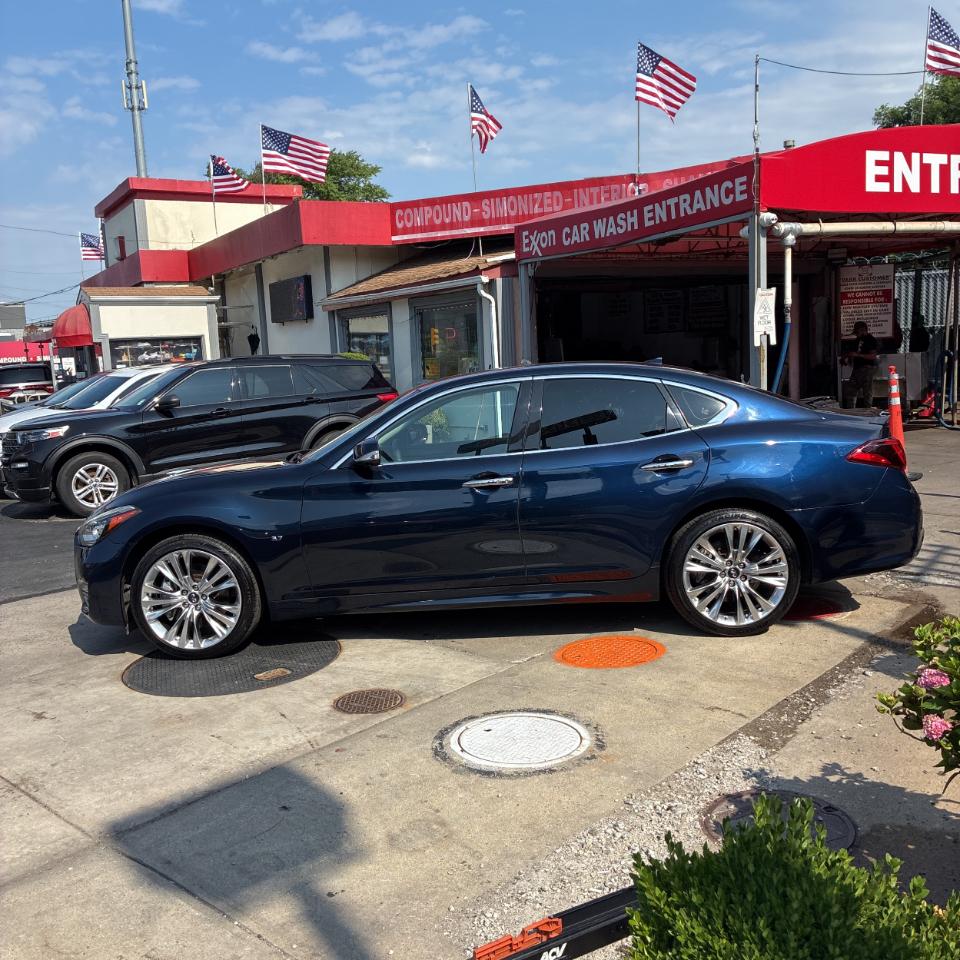 Infiniti Q70 3.7 AWD 2017
