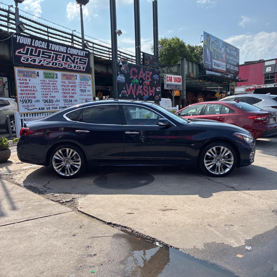 Infiniti Q70 3.7 AWD 2017