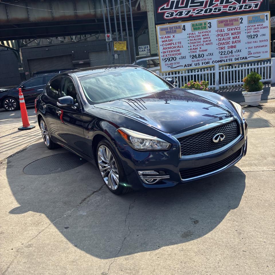 Infiniti Q70 3.7 AWD 2017