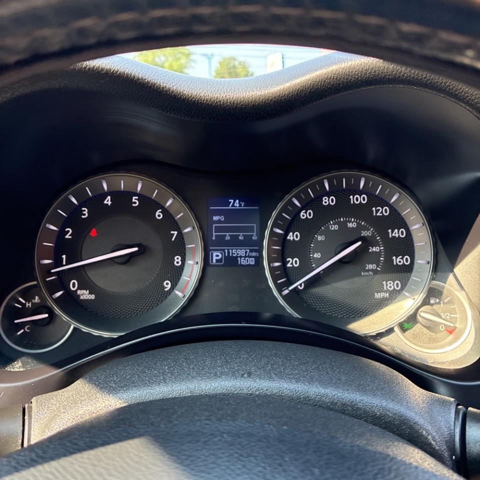 Infiniti Q70 3.7 AWD 2017