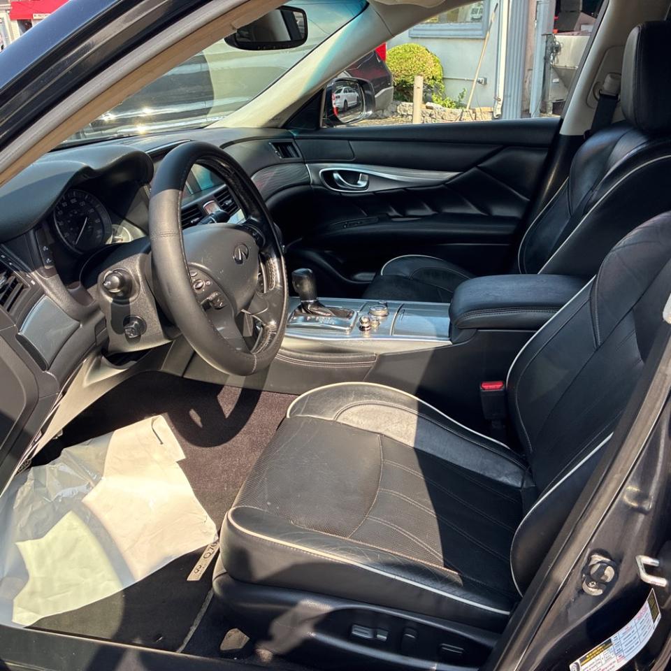 Infiniti Q70 3.7 AWD 2017