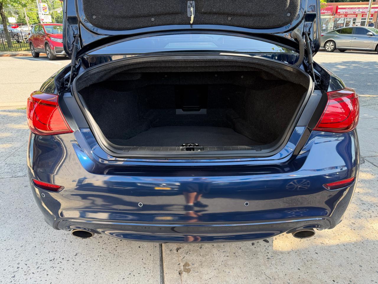 Infiniti Q70 3.7 AWD 2017
