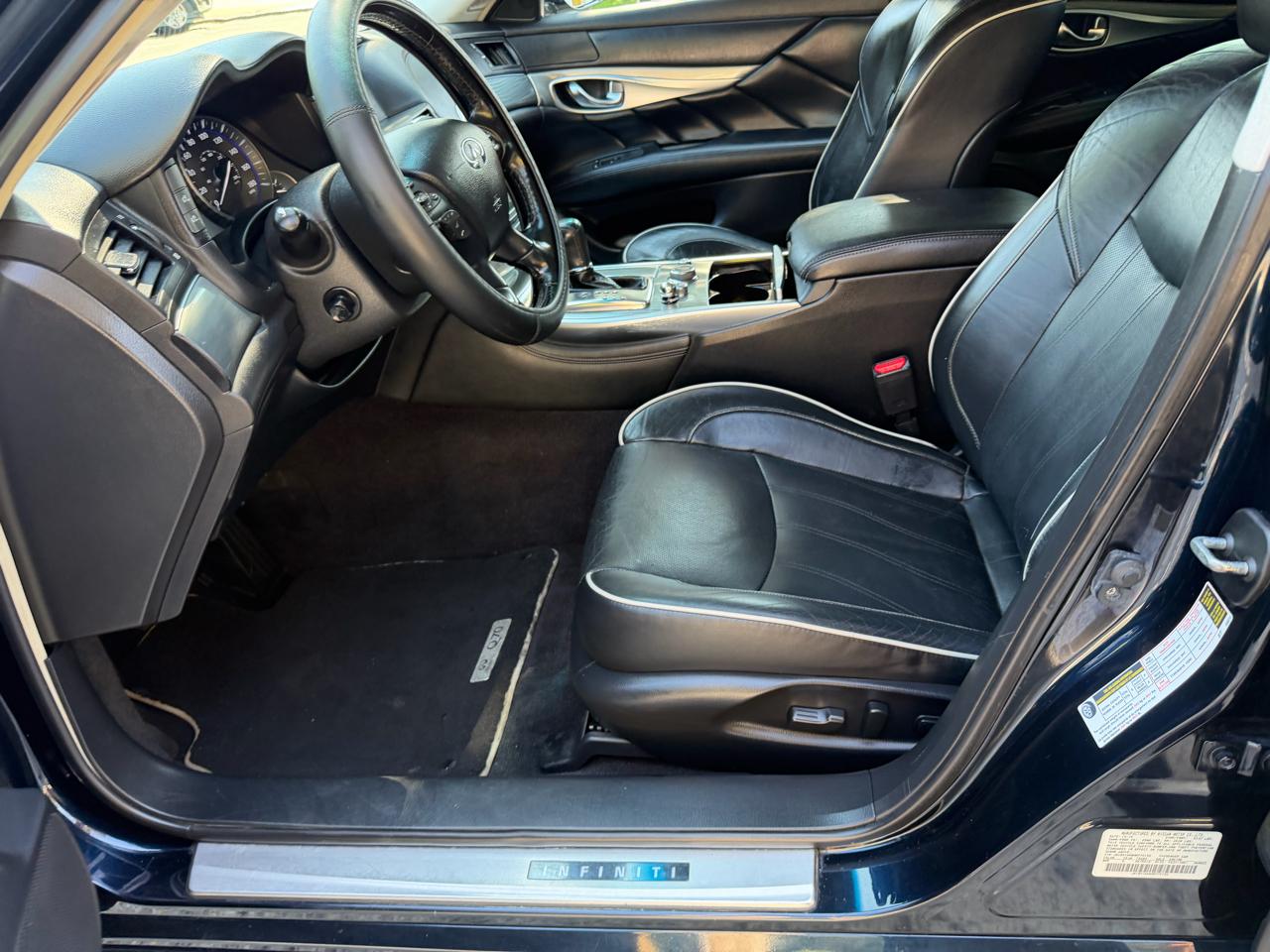 Infiniti Q70 3.7 AWD 2017