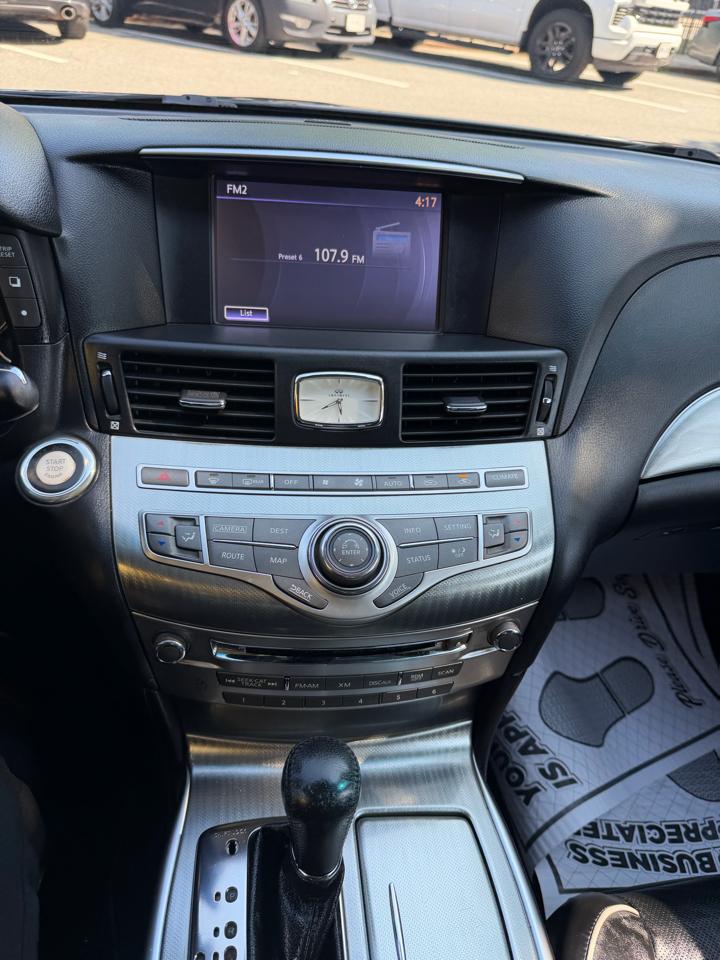 Infiniti Q70 3.7 AWD 2017