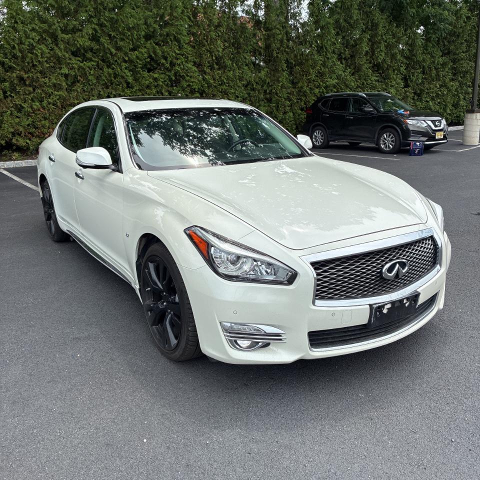 Infiniti Q70L 3.7 4D Sedan 2018