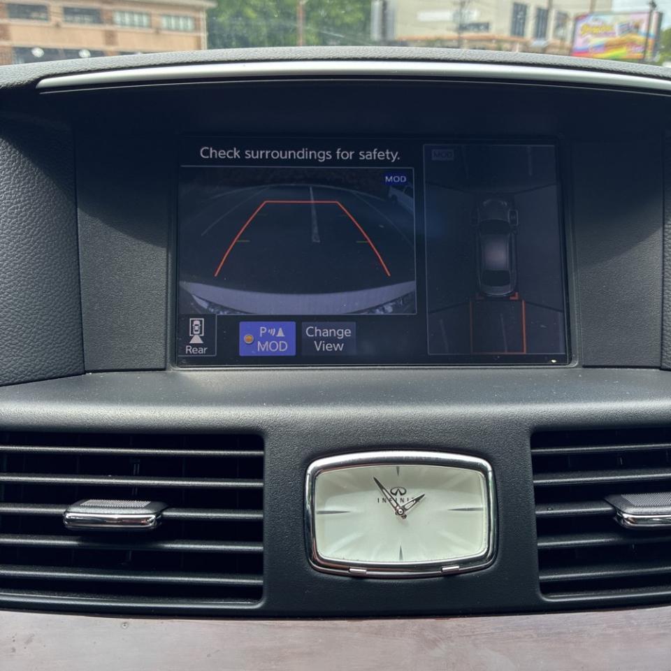 Infiniti Q70L 3.7 4D Sedan 2018