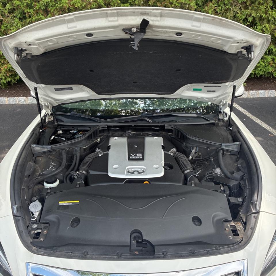 Infiniti Q70L 3.7 4D Sedan 2018