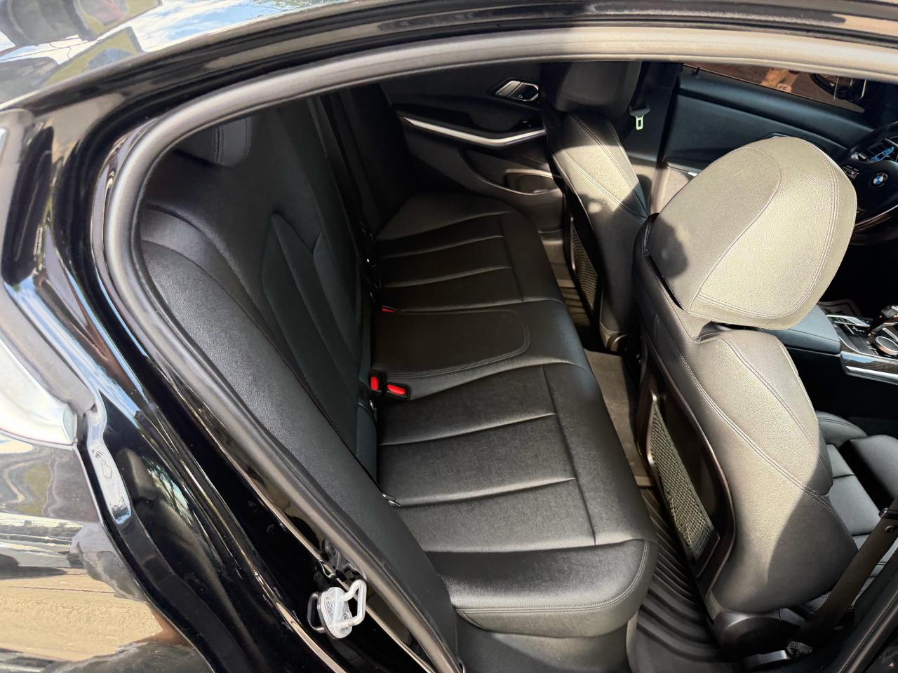 BMW 3-Series 330i xDrive 2020