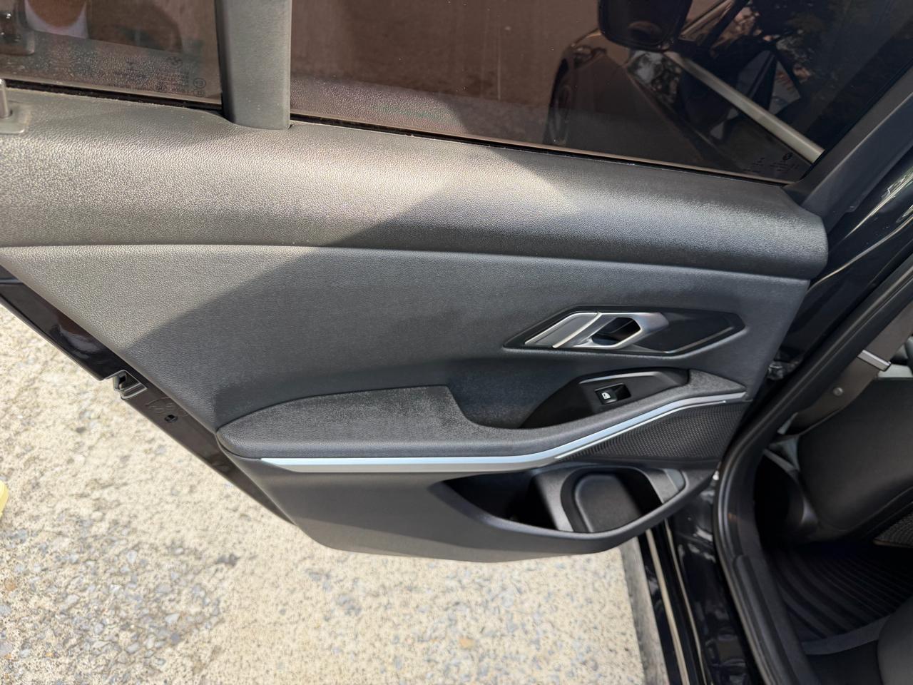 BMW 3-Series 330i xDrive 2020