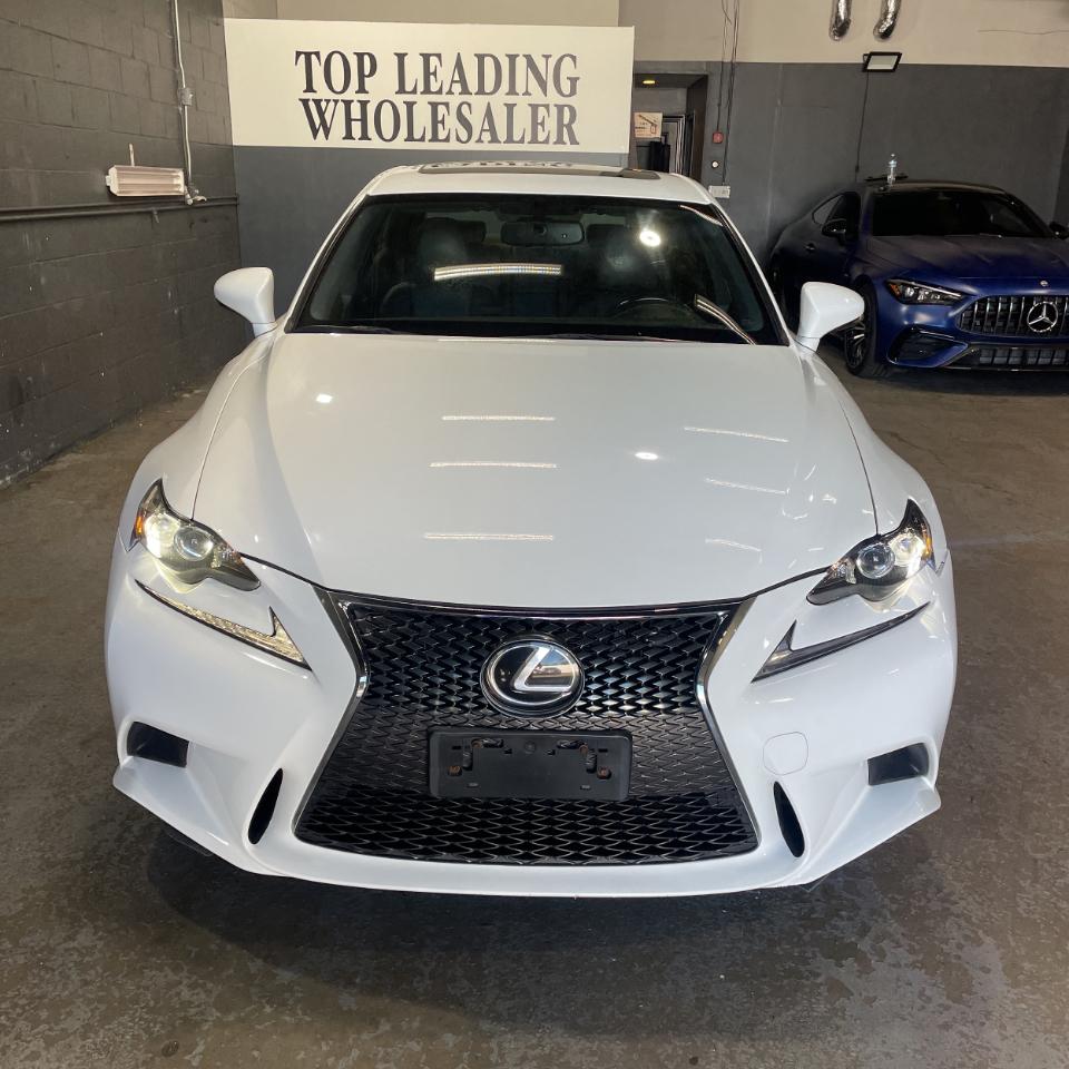 Lexus IS 300 F SPORT Design 2016