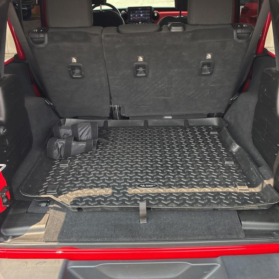 Jeep Wrangler Unlimited Sport 2018