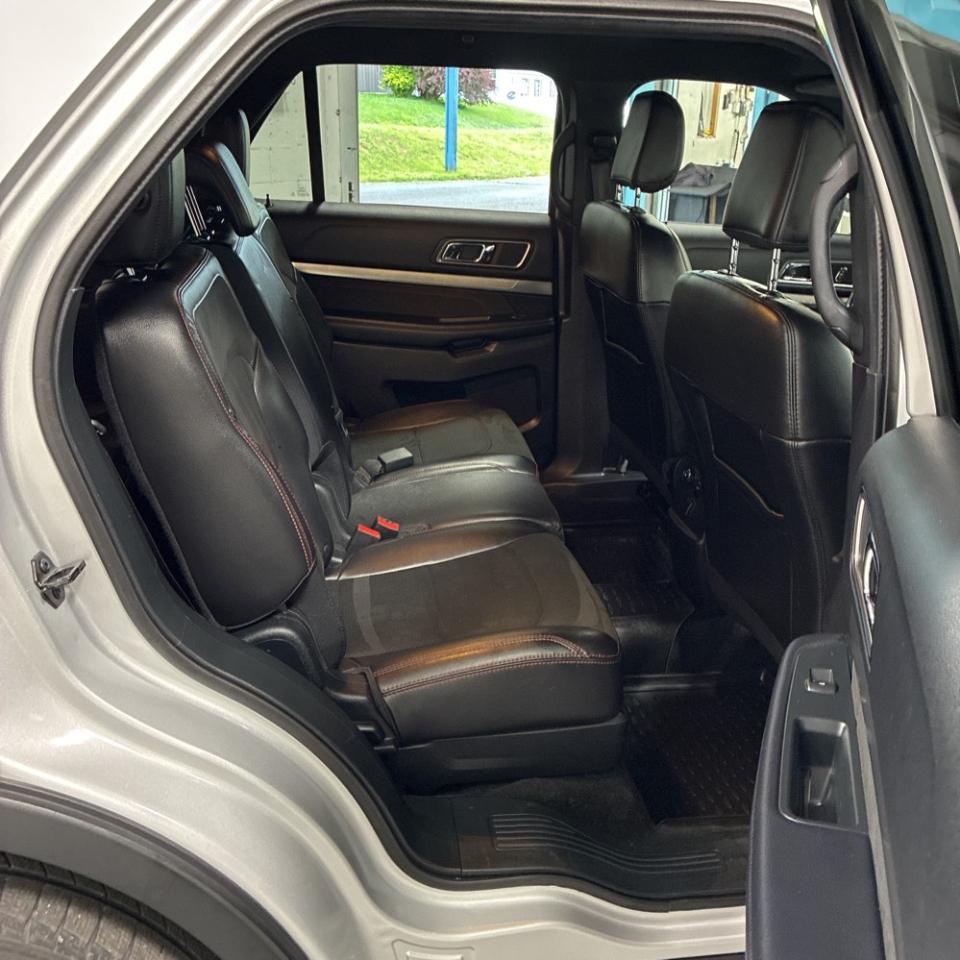 Ford Explorer XLT 4WD 2018