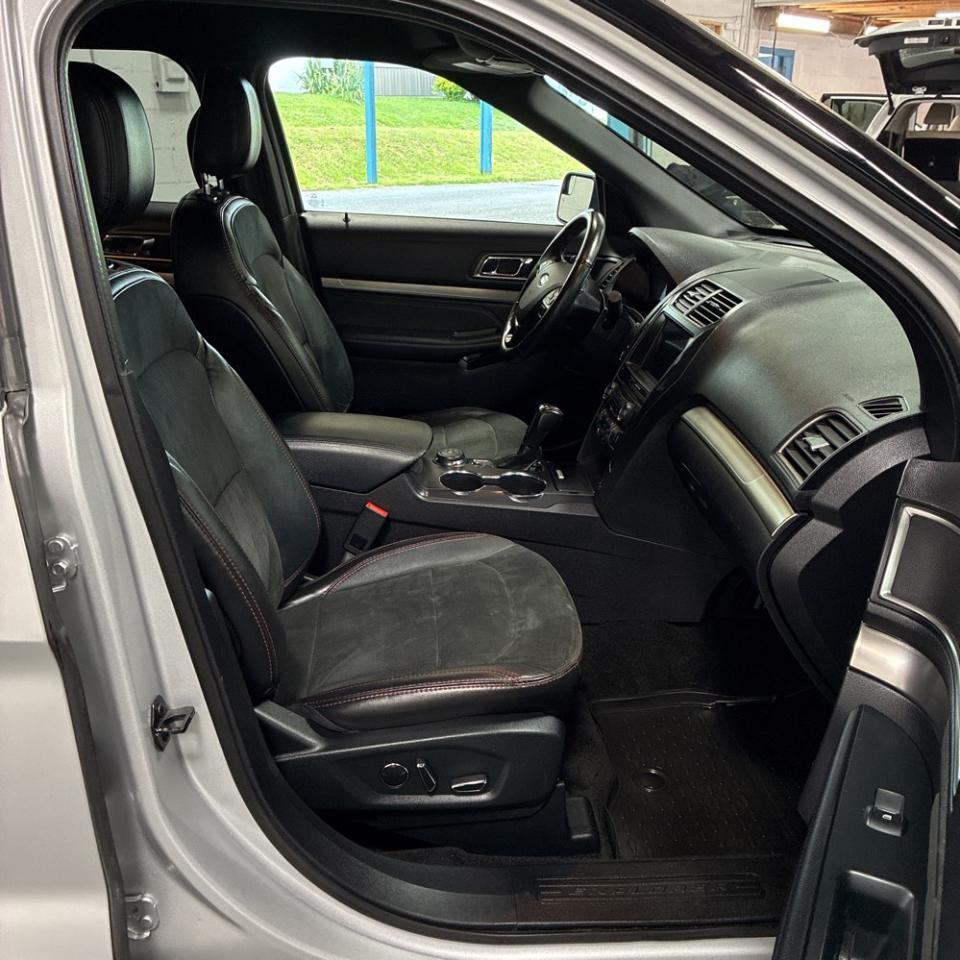Ford Explorer XLT 4WD 2018