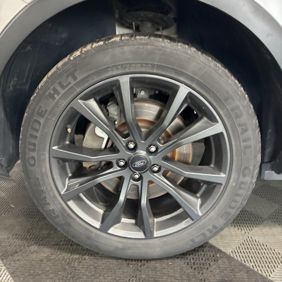 Ford Explorer XLT 4WD 2018