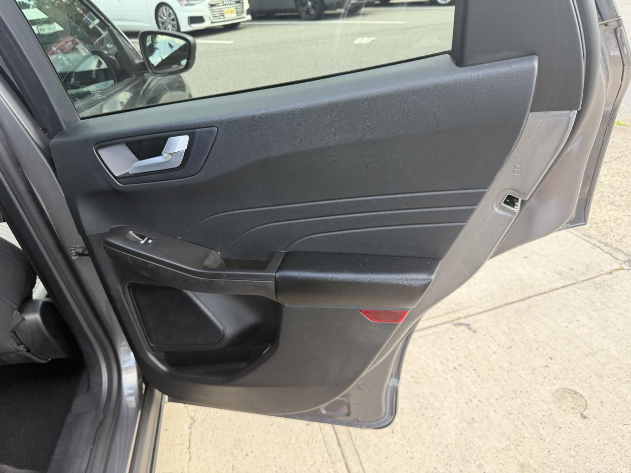 Ford Escape SE AWD 2021