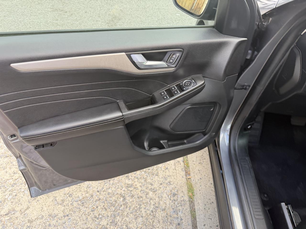 Ford Escape SE AWD 2021