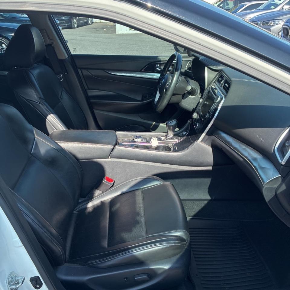 Nissan Maxima 3.5 SV 2020