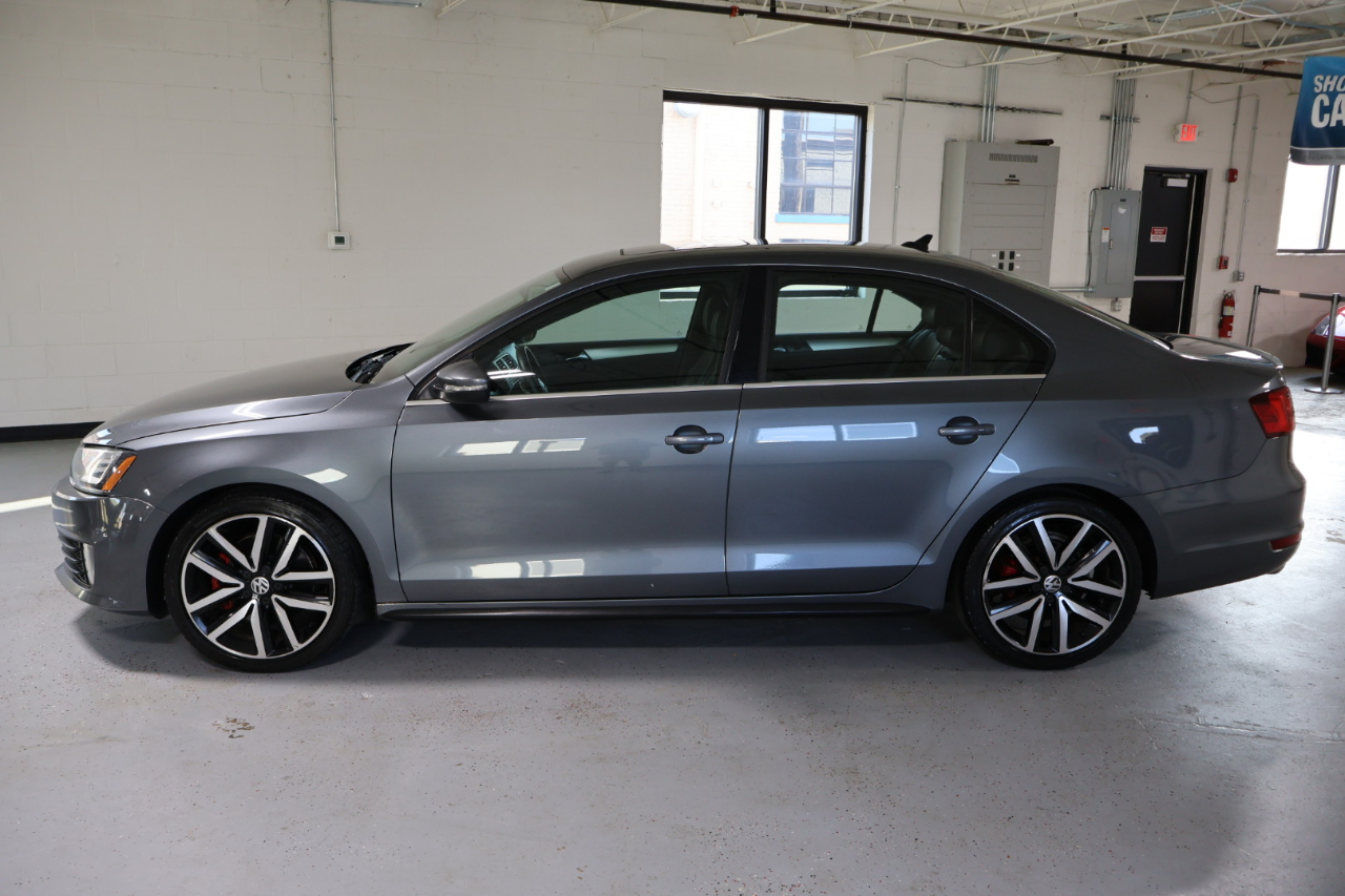 2013 Volkswagen Jetta GLI photo 3